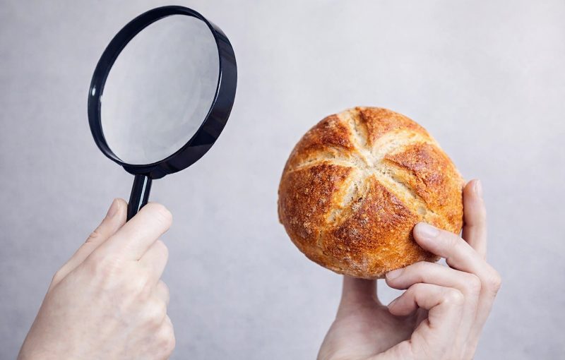 Pâinea te poate îngrășa chiar și în cantități mici. De ce se întâmplă asta, potrivit cercetătorilor, într-un nou studiu