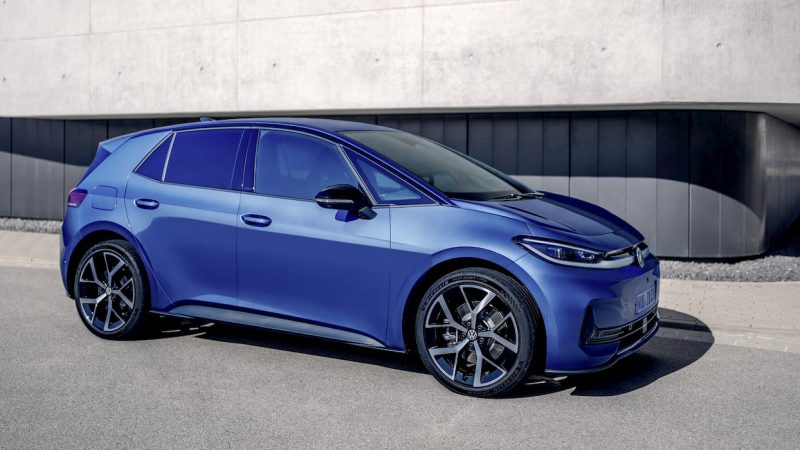 Volkswagen schimbă rețeta la ID.3 și readuce exact lucrurile pe care șoferii le cereau de ani buni