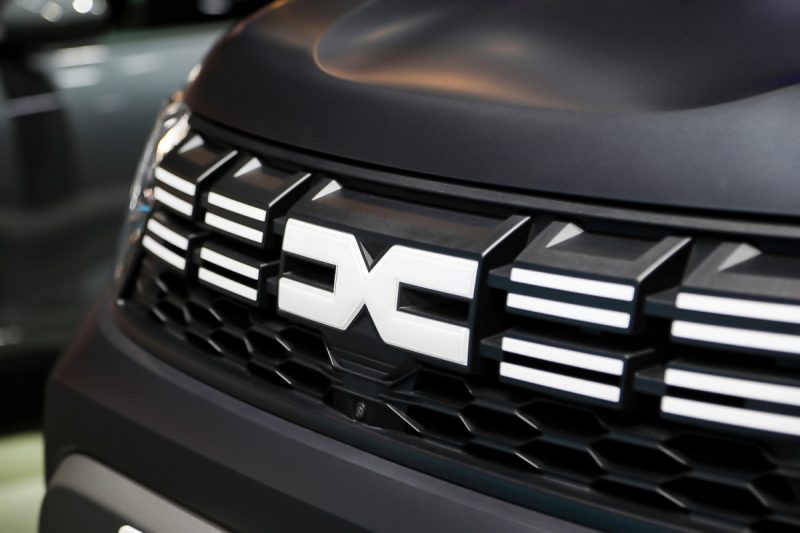 Dacia în regim de firmă: ce model are cel mai bun echilibru între cost total și imagine