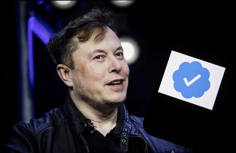 Elon Musk atacă WhatsApp și Messenger: XChat, noua aplicație de mesagerie fără reclame, a fost lansată oficial