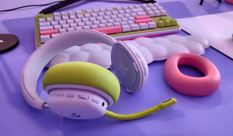 Headsetul curat joacă mai bine: cum îl cureți corect fără să distrugi pernițele sau microfonul