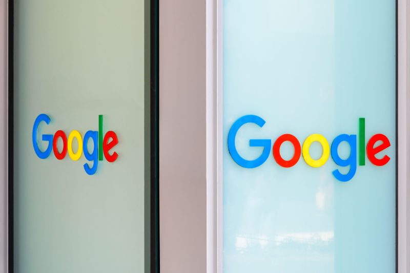 Google atacă direct NVIDIA: noile procesoare AI TPU 8t și TPU 8i ar putea schimba raportul de putere