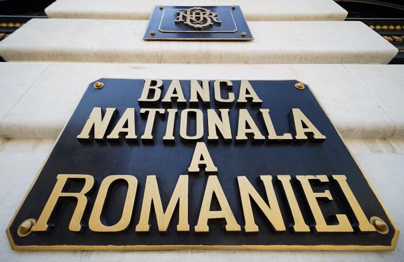 BNR face angajări. Posturile disponibile şi avantajele pe care le au angajaţii. Tabel cu pragurile de salarizare pentru funcțiile de conducere