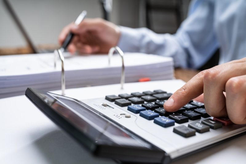 Legea salarizării la stat 2026. Cine pierde, cine câștigă şi care este cel mai negru scenariu