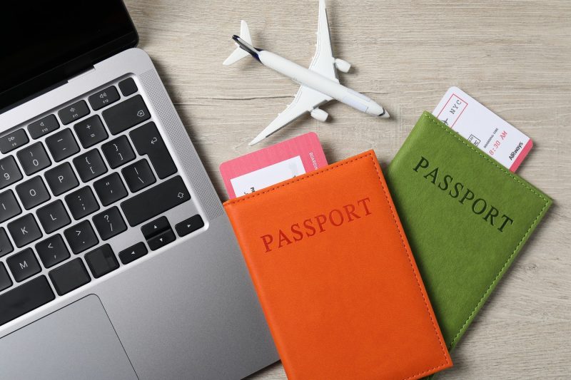 Cu cât cresc preţurile la biletele de avion în această vară. Sumele în plus pentru zborurile către Turcia sau Egipt