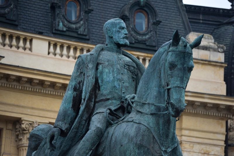 De ce sărbătorim Ziua Muncii pe 1 Mai. Sărbătoarea, adusă în România de Regele Carol în 1890