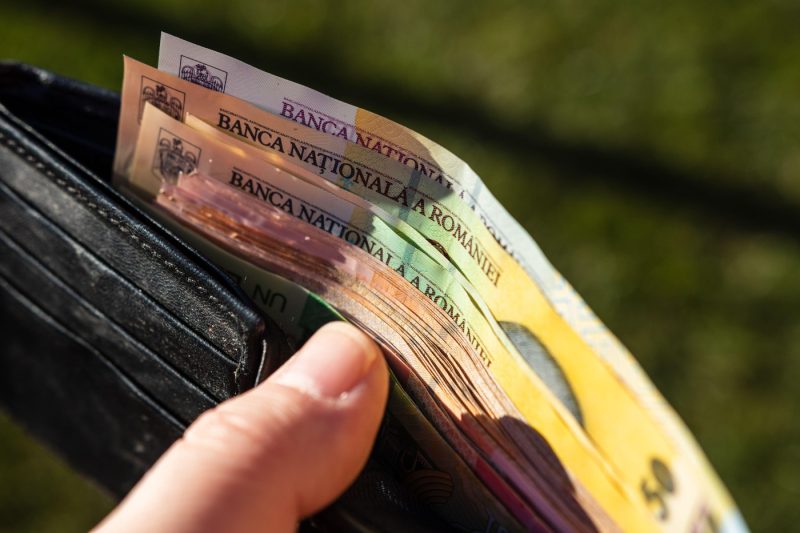 Ce salariu are un președinte de bloc în 2026. Sumele, dezvăluite de români