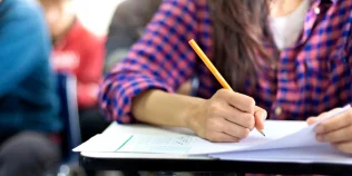 Toate motivele pentru care poți fi eliminat din Bacalaureat. Lista completă a situațiilor prevăzute de lege