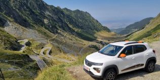Transfăgărășanul bate Route 66 la capitolul mașini electrice: drumul din România, în topul mondial pentru road trip-uri EV