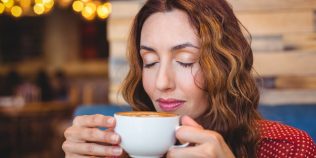 Cinci cafele pe zi nu mai sunt dușmanul inimii. Verdictul surprinzător al cardiologilor americani