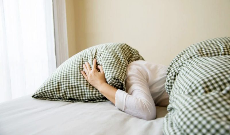Atacuri de panică, depresie şi insomnie, afectări psihice ale femeilor în peri şi menopauză. Psihiatru: „E un moment bun să își schimbe stilul de viață”