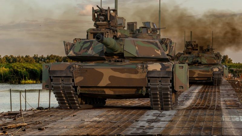 Cât încasează lunar un comandant de tanc din Armata Română. Condițiile pentru ocuparea postului