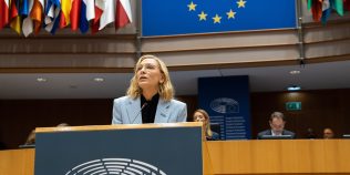 Actrița Cate Blanchett vrea să oprească furtul feței și vocii tale de către AI: instrument gratuit lansat la Bruxelles