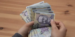 Câți români câștigă sub salariul mediu net de 5.843 de lei. Datele care arată realitatea din piața muncii