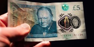 Churchill, Jane Austen și Alan Turing dispar de pe bancnotele britanice. Controversa cu personalități „divizive” și explicația Băncii Angliei