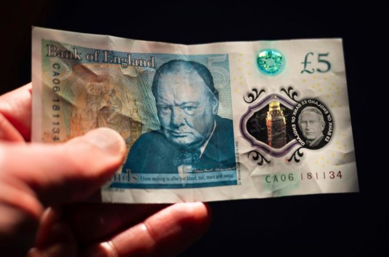Churchill, Jane Austen și Alan Turing dispar de pe bancnotele britanice. Controversa cu personalități „divizive” și explicația Băncii Angliei