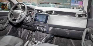Dacia și volanul lucios: uzură normală sau semn că kilometrajul nu spune toată povestea