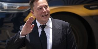 Elon Musk a pierdut peste 100 de miliarde în câteva zile: de ce „trilionul” lui nu este bani pe care îi poate cheltui