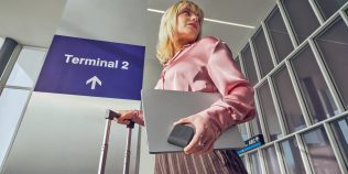 Logitech Mobi Fold, lansat oficial – mouse-ul ultraportabil ca un telefon pliabil te ajută să fii productiv oriunde te-ai afla