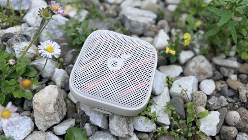 Gadgeturile care îți pot salva vacanța la munte sau la mare. Power bank-uri, căști și boxe care schimbă complet o ieșire în natură, ce recomandă Anker pentru vara aceasta