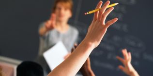 Lista sporurilor care ar putea rămâne în învățământ după noua lege a salarizării