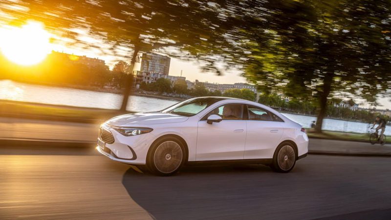 Mercedes CLA electric, rival serios pentru Tesla și BMW: autonomie reală de aproape 620 km și preț de la circa 43.000 de euro
