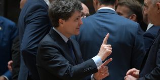 Nicușor Dan și-a restricționat comentariile pe Facebook. Ce schimbare au observat utilizatorii pe pagina președintelui