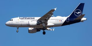 Poate un avion să aterizeze în siguranță dacă are o defecțiune la trenul de aterizare?