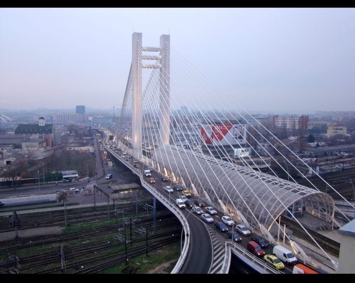 Restricții auto pe Pasajul Basarab. Rute ocolitoare pentru a evita aglomeraţia din zonă