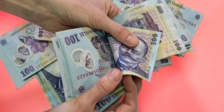 Românii care pot primi bani în plus față de șomaj. Ajutorul se acordă timp de până la doi ani în anumite situații