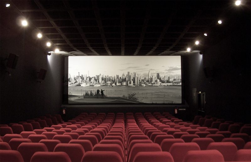 Românii nu renunță la mersul la cinema. Suma impresionantă care a ajuns în conturile cinematografelor