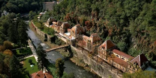 Stațiunea din România unde se tratau împărații Imperiului Habsburgic. Clădirile par desprinse din Viena
