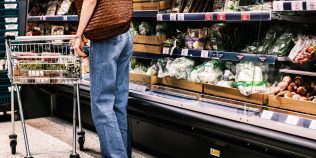 Strategiile comerciale folosite de lanțurile de magazine pentru a mări prețurile. Tacticile care îți golesc portofelul