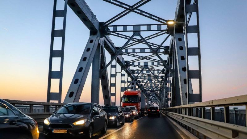 Taxele pentru traversarea podului peste Dunăre de la Giurgiu în 2026. Plata online devine disponibilă din 15 iunie