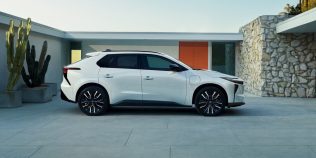 Japonezii au găsit rețeta electrică, dar frânează exact acum: Toyota renunță la un proiect Lexus important