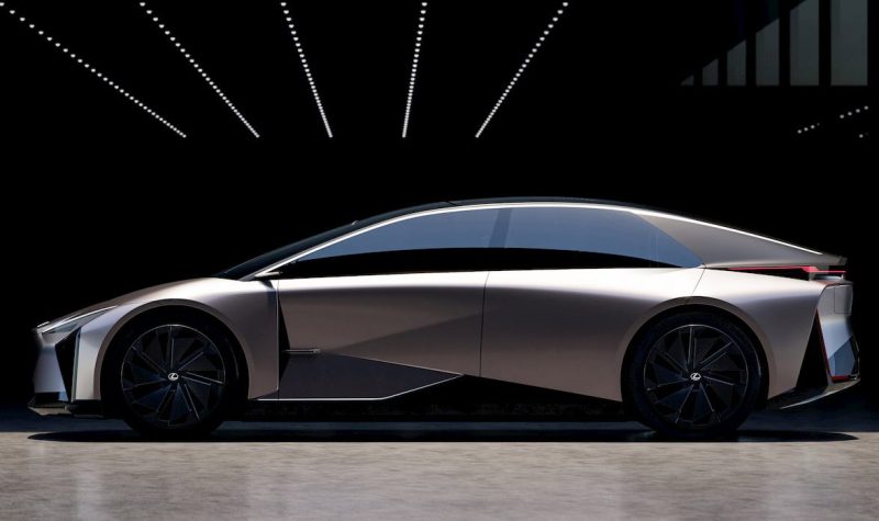 Mașina care trebuia să arate viitorul premium al electricelor nu mai ajunge pe șosele. Toyota renunță la un Lexus electric promițător