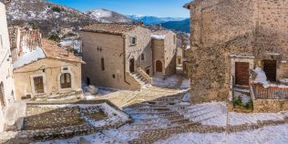 Un colț de Rai din Italia încearcă să atragă locuitori noi. Ce primesc cei care se mută în acest sat medieval
