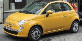 Fiat 500, lecția perfectă de retro design: de ce mica italiancă rămâne cea mai reușită reinventare auto