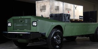 Camionul militar fără șofer intră în era electrică: Harbinger și Rheinmetall pregătesc vehiculul robot pentru război