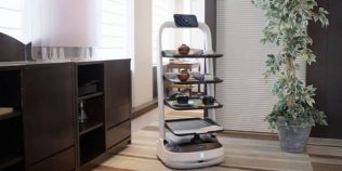 Hotelul fără oameni devine realitate. China pregătește cazarea unde roboții fac totul, de la check-in la curățenie