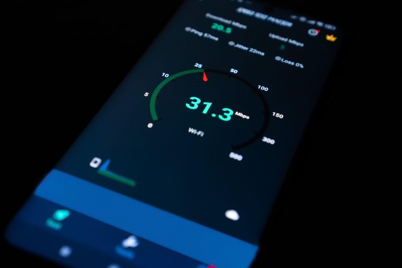 România urcă pe podium în Europa de Est la calitatea internetului mobil. Doar două țări au obținut rezultate mai bune în 2026