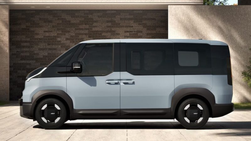 Kia lansează duba electrică de familie cu 7 locuri și autonomie de peste 390 km. Prețul care o face interesantă pentru Europa