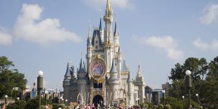 Disney schimbă modul în care sunt create atracțiile din parcuri. Inteligența artificială va transforma schițele în modele 3D