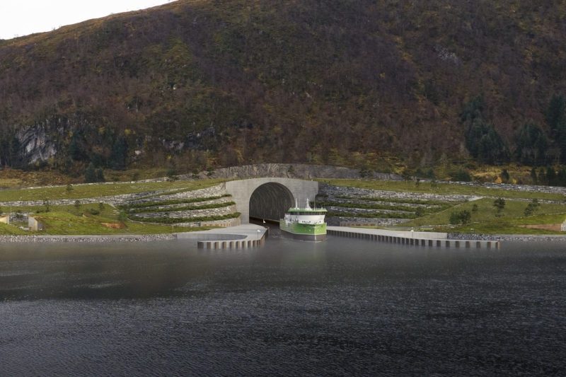 Norvegia vrea să spargă muntele pentru nave: primul tunel maritim din lume primește o nouă șansă