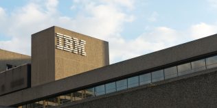 IBM trece sub pragul de 1 nanometru: noua tehnologie de cipuri promite performanță mai mare și consum redus de energie