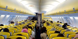 Schimbare importantă la Ryanair pentru familiile cu copii. Taxa pe care compania nu o va mai percepe