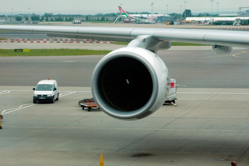 Mai multe avioane europene, verificate de urgenţă de autorităţi din cauza unor fisuri la structura aripilor. Ce risc există pentru zboruri