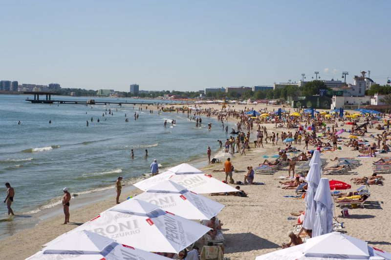 Ce poți mânca cu 100 de lei pe litoralul românesc. Prețurile afișate într-un restaurant din Eforie Nord au stârnit reacții