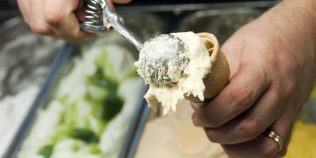 De ce au dat doi turişti 44 de euro pe două îngheţate în Roma. Capcana în care cad mulţi străini, la ce trebuie să fie atenţi când comandă