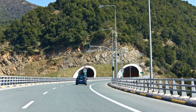 Lista greșelilor din trafic care aduc cele mai multe amenzi turiștilor în Grecia. La ce trebuie să fie atenți românii care merg cu mașina în vacanță